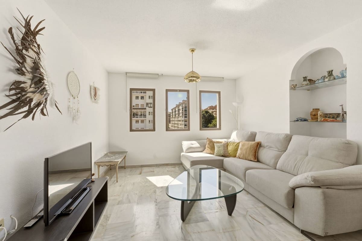 3 Zimmer Apartment zu verkaufen in Fuengirola mit Garage - 420.000 € (Ref: 9978063)