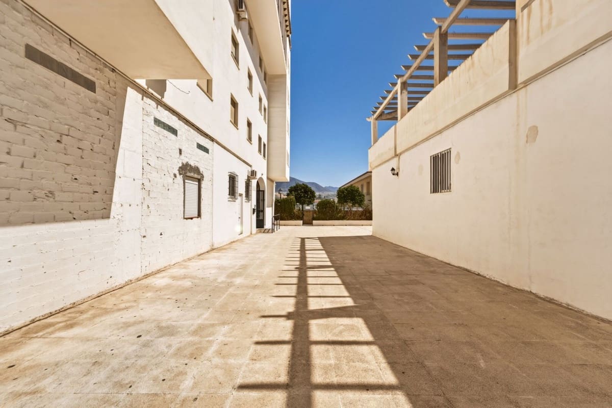 3 Zimmer Apartment zu verkaufen in Fuengirola mit Garage - 420.000 € (Ref: 9978063)
