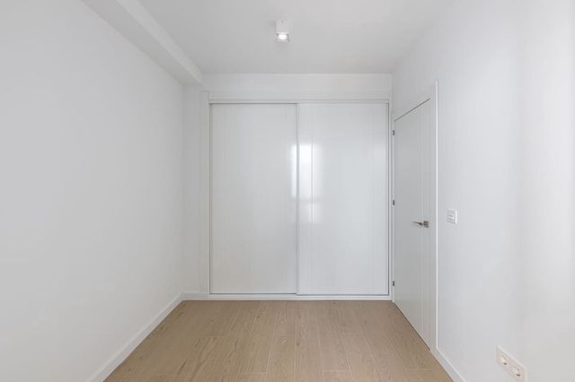 2 makuuhuone Huoneisto myytävänä paikassa Los Boliches , Fuengirola - 340 000 € (Ref: 9990022)