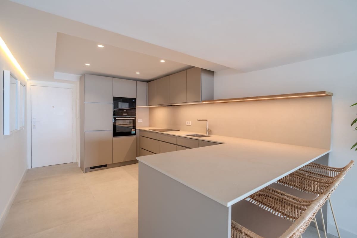 3 soveværelse Lejlighed til salg i Marbella med swimmingpool garage - € 1.440.000 (Ref: 9999801)