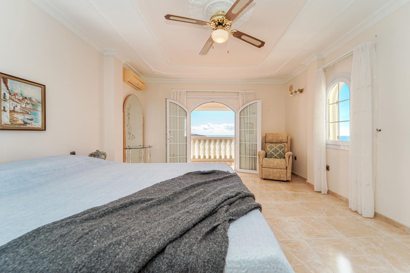 4 soverom Villa til salgs i Mogan med svømmebasseng garasje - € 1 250 000 (Ref: 8696367)