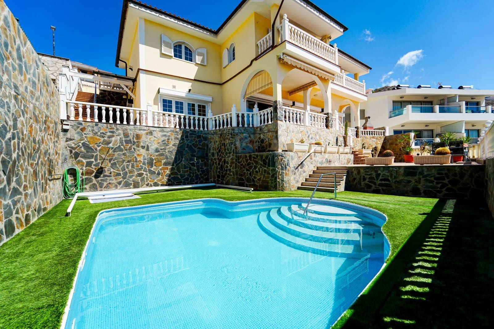 4 soverom Villa til salgs i Mogan med svømmebasseng garasje - € 1 250 000 (Ref: 8696367)