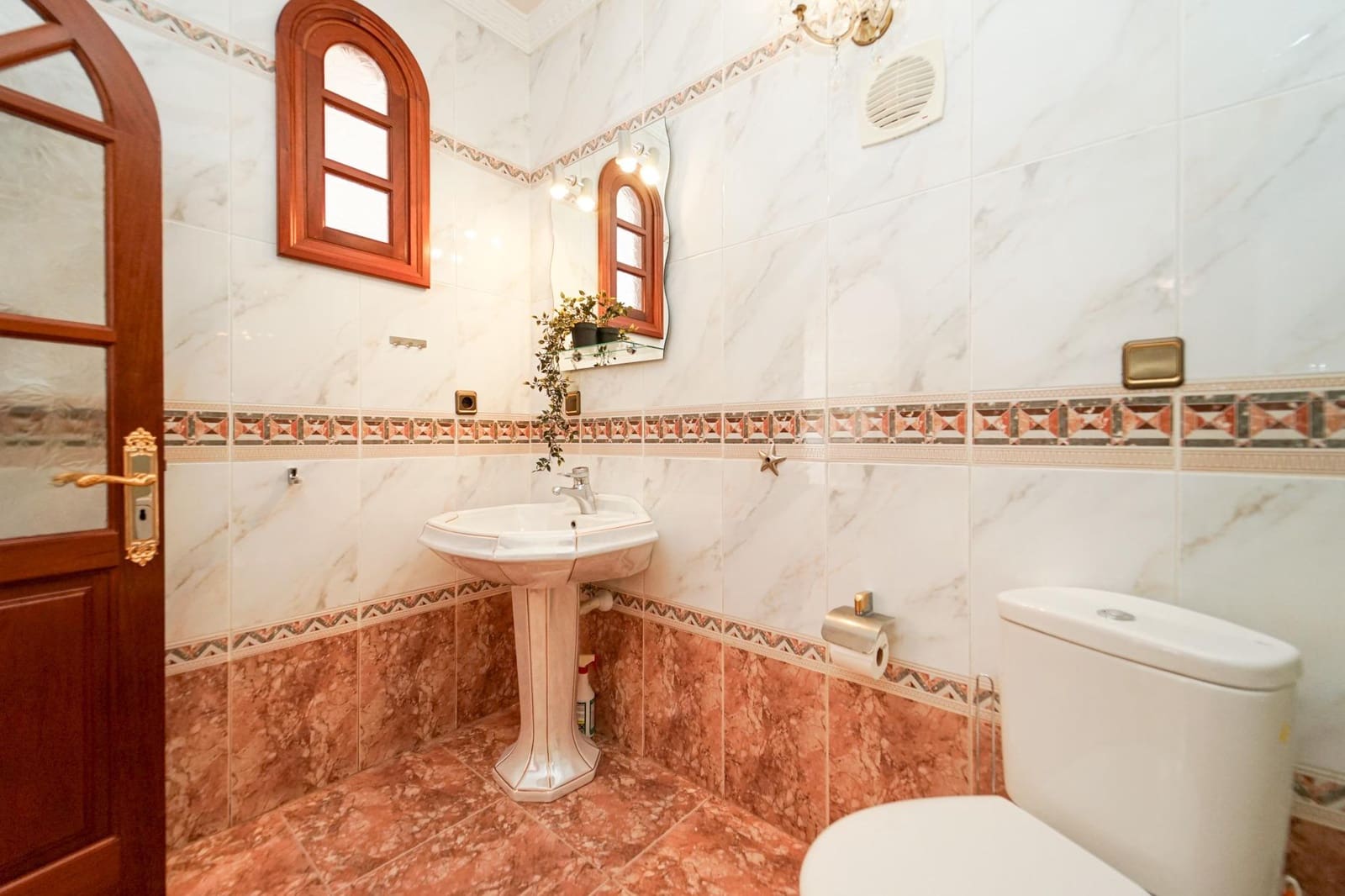 4 soverom Villa til salgs i Mogan med svømmebasseng garasje - € 1 250 000 (Ref: 8696367)