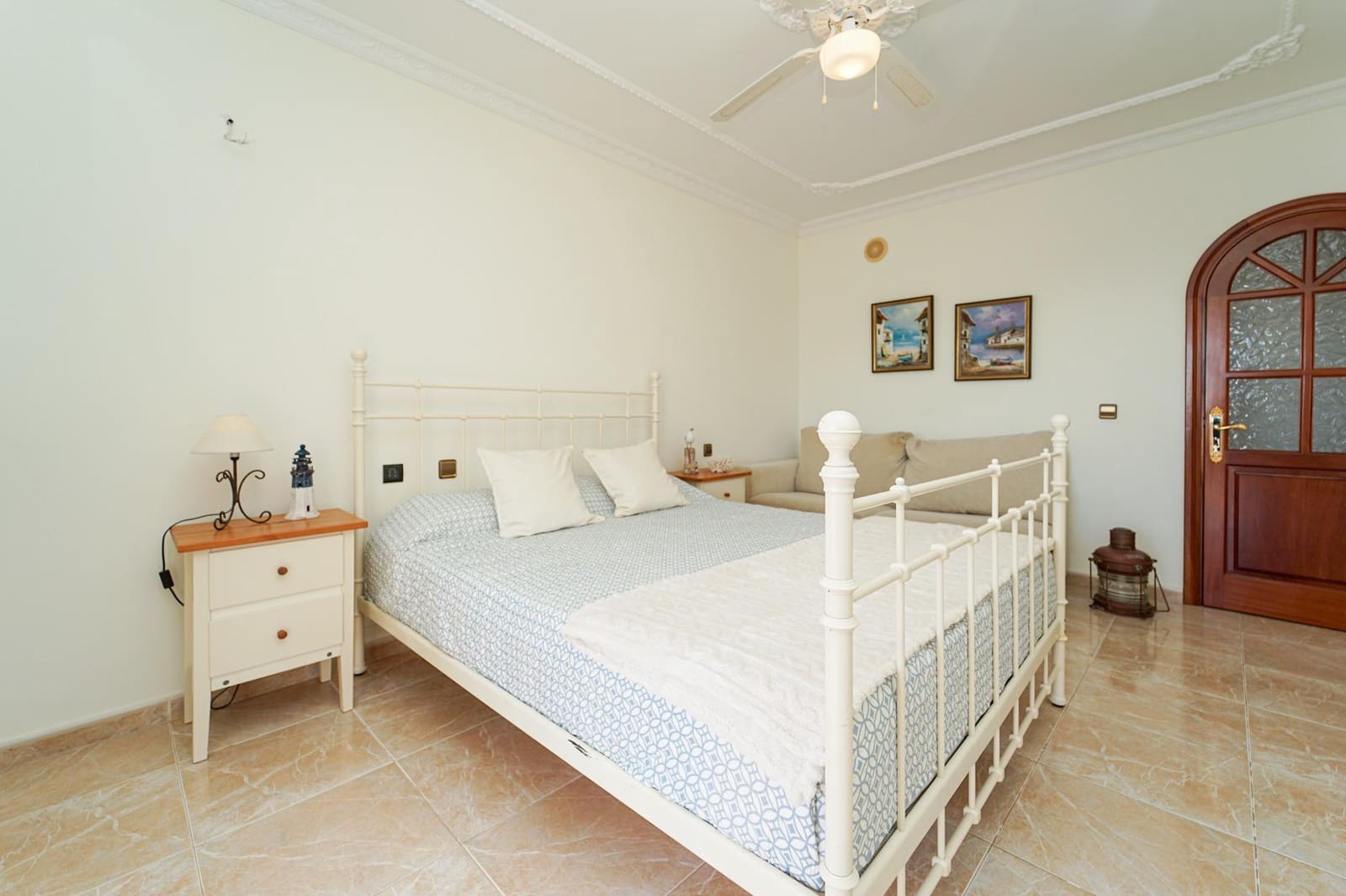 4 bedroom Villa for sale in Arguineguin with pool garage - € 1,050,000 (Ref: 8696367)