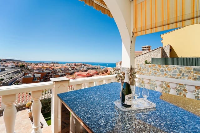 Chalet de 4 habitaciones en Arguineguín, Mogán en venta con piscina garaje - 1.050.000 € (Ref: 8696367)