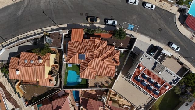 Chalet de 4 habitaciones en Arguineguín, Mogán en venta con piscina garaje - 1.050.000 € (Ref: 8696367)