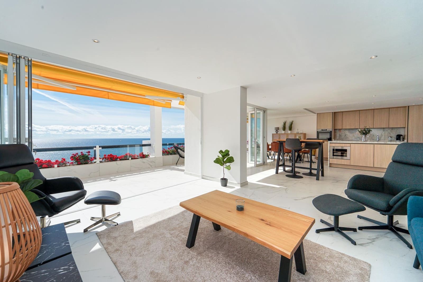 Ático de 3 habitaciones en Mogán en venta con piscina - 1.990.000 € (Ref: 8710366)