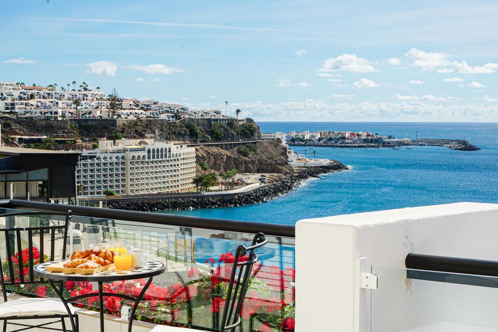 Ático de 3 habitaciones en Mogán en venta con piscina - 1.990.000 € (Ref: 8710366)