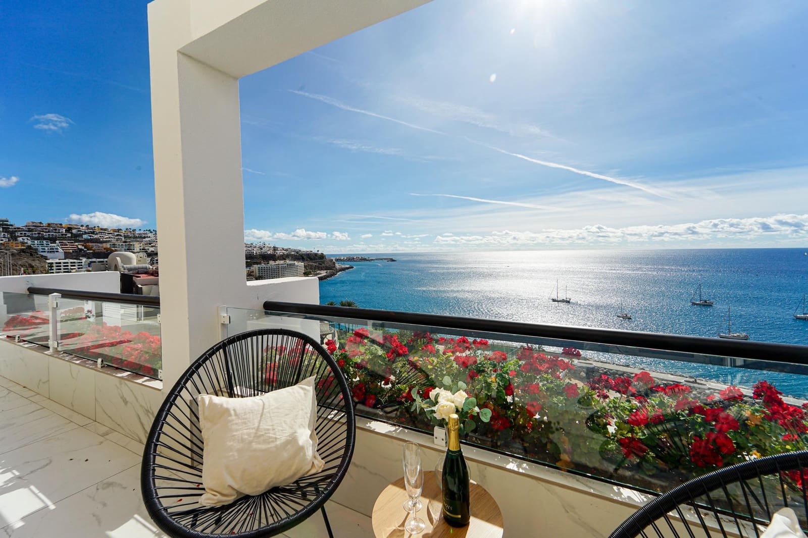 Ático de 3 habitaciones en Mogán en venta con piscina - 1.990.000 € (Ref: 8710366)