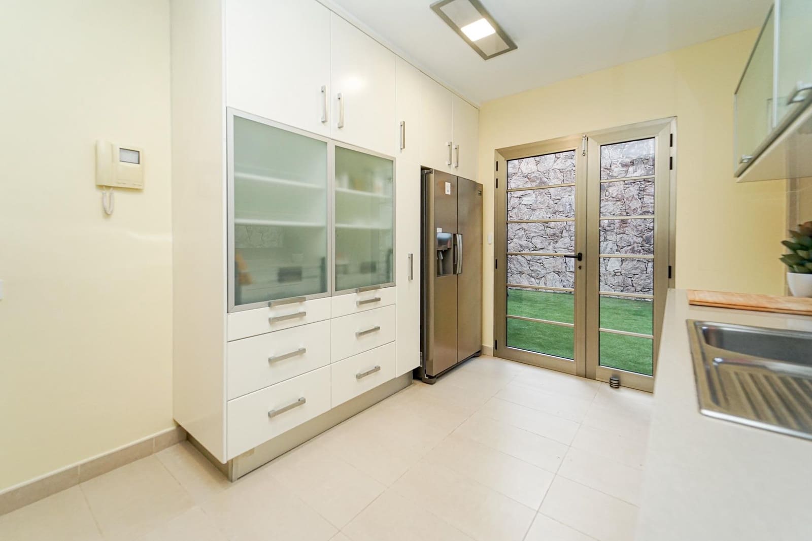 4 soverom Villa til salgs i Mogan med garasje - € 828 000 (Ref: 8713295)