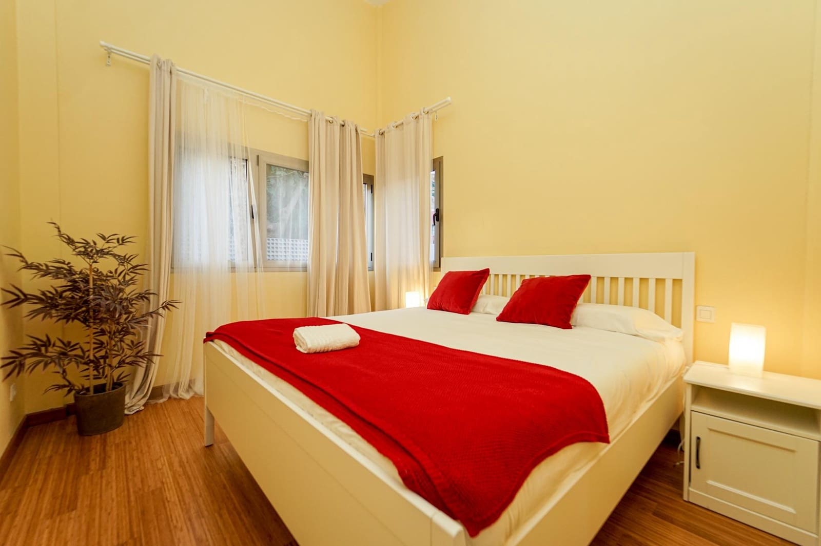 4 soverom Villa til salgs i Mogan med garasje - € 828 000 (Ref: 8713295)