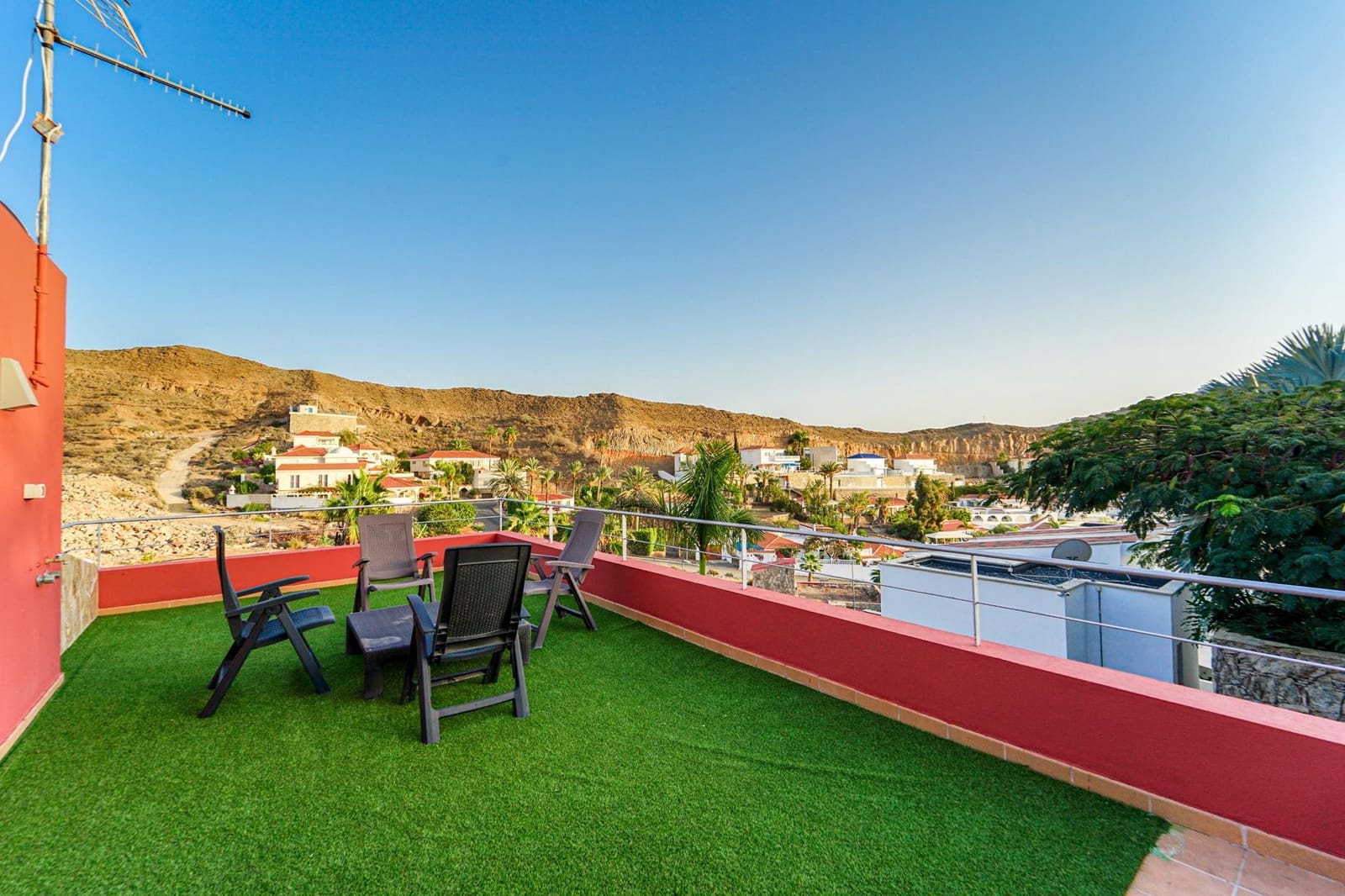 4 soverom Villa til salgs i Mogan med garasje - € 828 000 (Ref: 8713295)