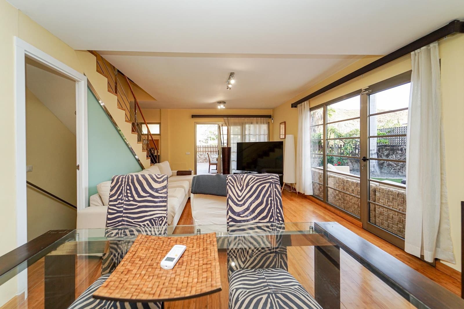 4 soverom Villa til salgs i Mogan med garasje - € 828 000 (Ref: 8713295)