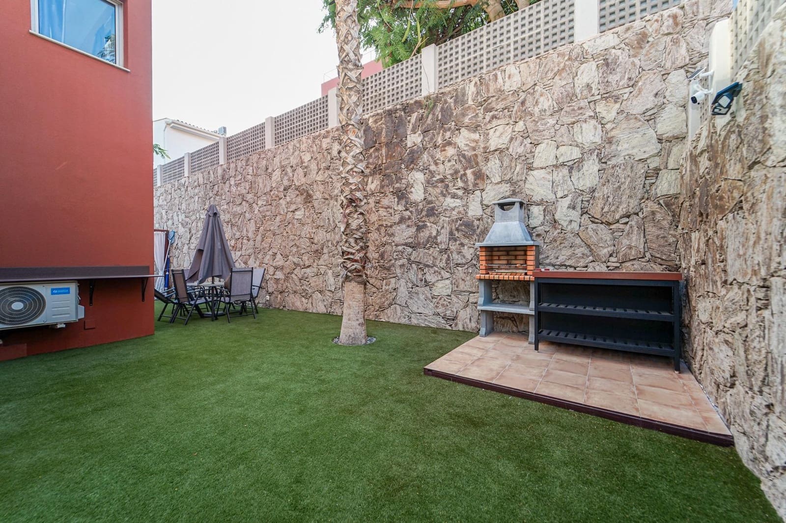 4 soverom Villa til salgs i Mogan med garasje - € 828 000 (Ref: 8713295)