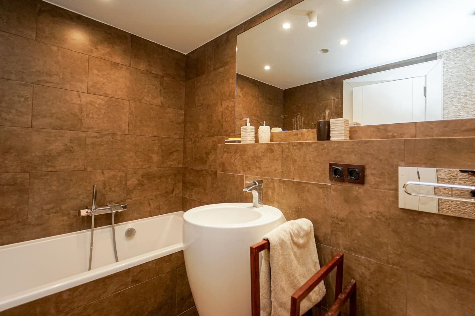 4 soverom Villa til salgs i Mogan med garasje - € 828 000 (Ref: 8713295)