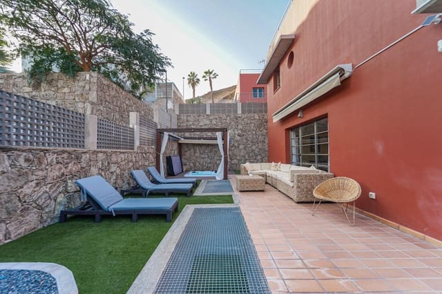 4 soveværelse Villa til salg i Mogán med garage - € 828.000 (Ref: 8713295)