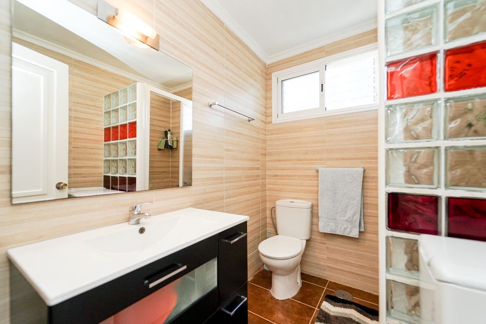 2 soveværelse Lejlighed til salg i Patalavaca med swimmingpool - € 249.000 (Ref: 8737875)