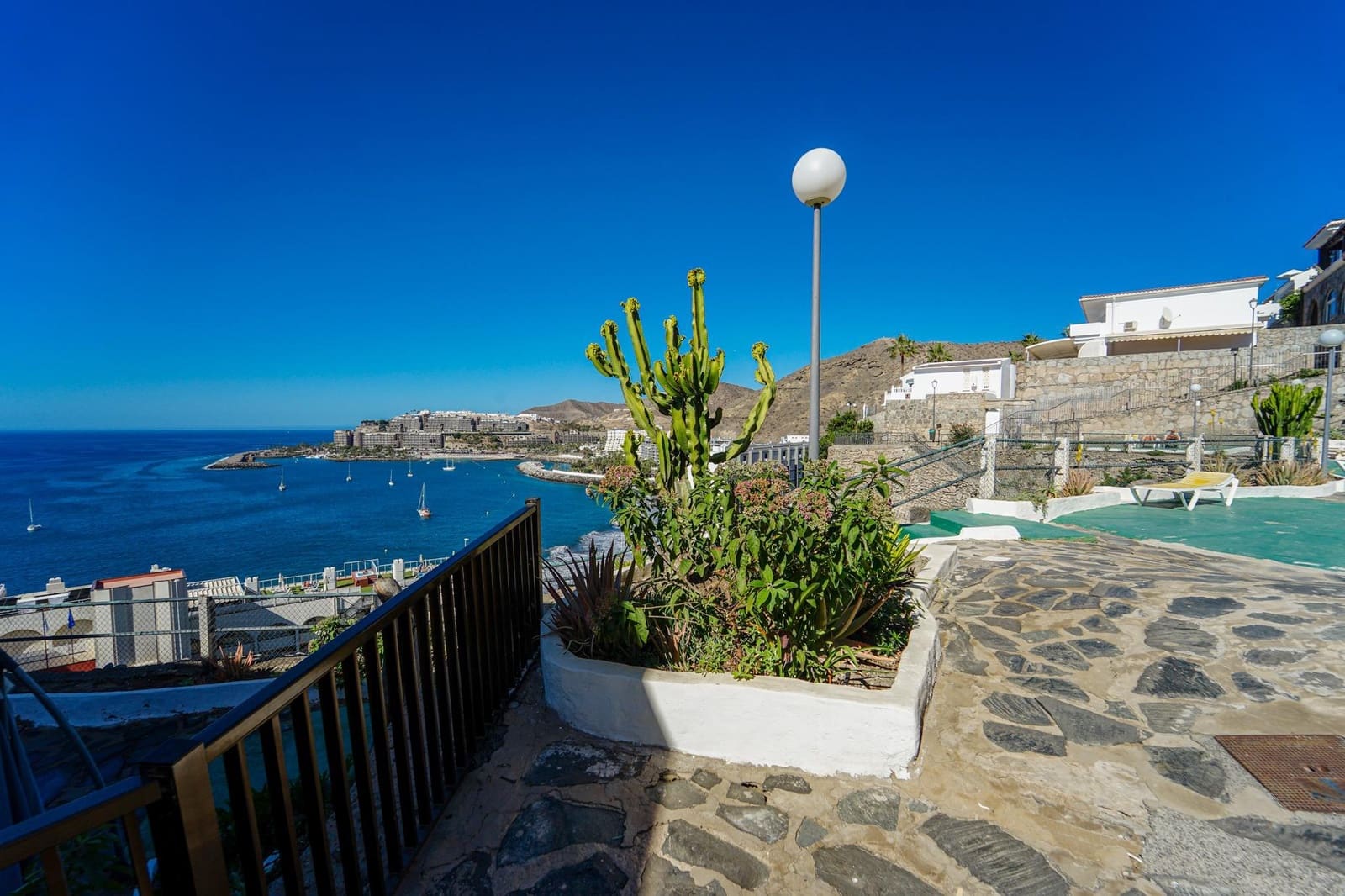 2 soveværelse Lejlighed til salg i Patalavaca med swimmingpool - € 249.000 (Ref: 8737875)