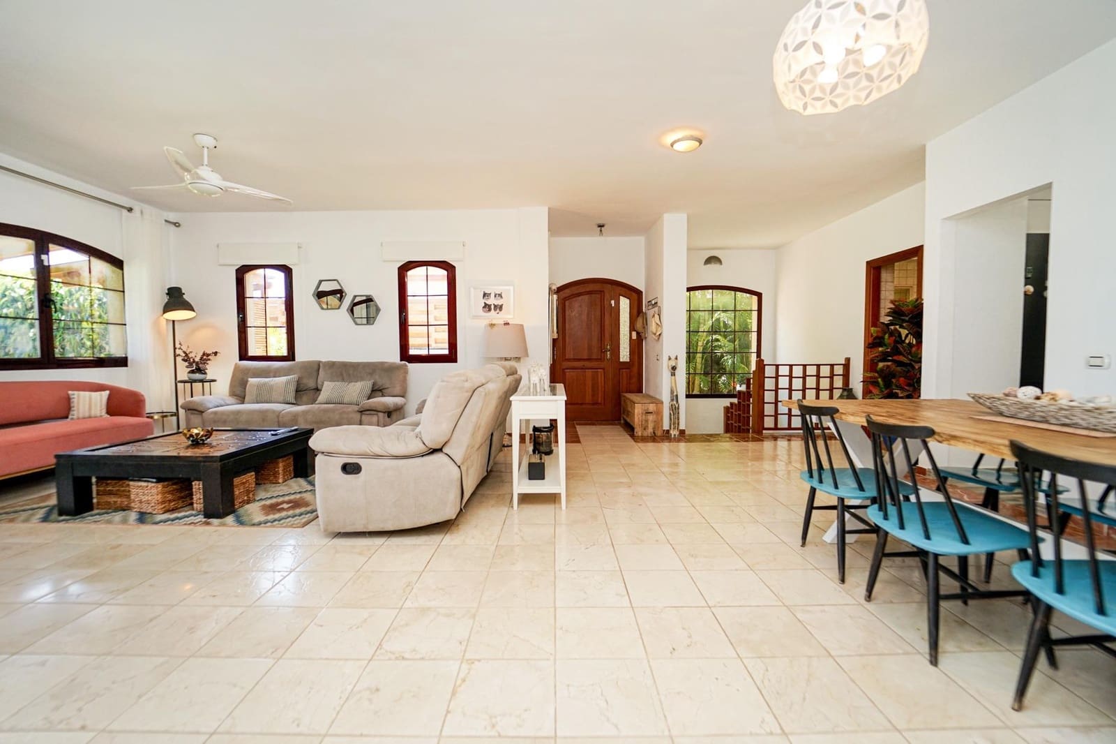 6 soverom Villa til salgs i Salobre Golf med svømmebasseng garasje - € 988 000 (Ref: 9033194)