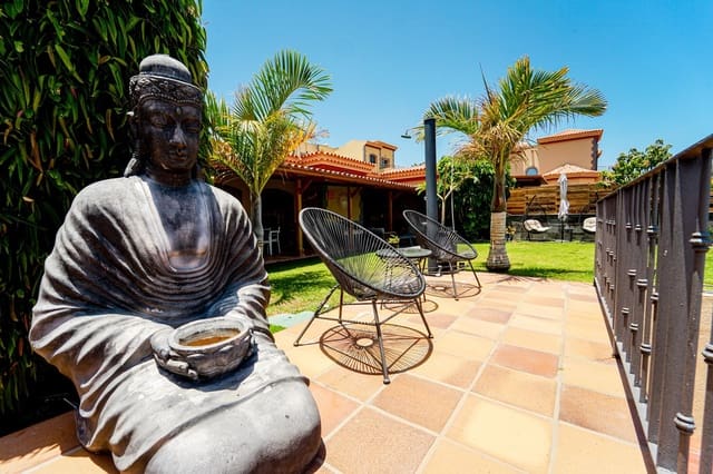 6 slaapkamer Villa te koop in Salobre Golf, San Bartolomé de Tirajana met zwembad garage - € 988.000 (Ref: 9033194)