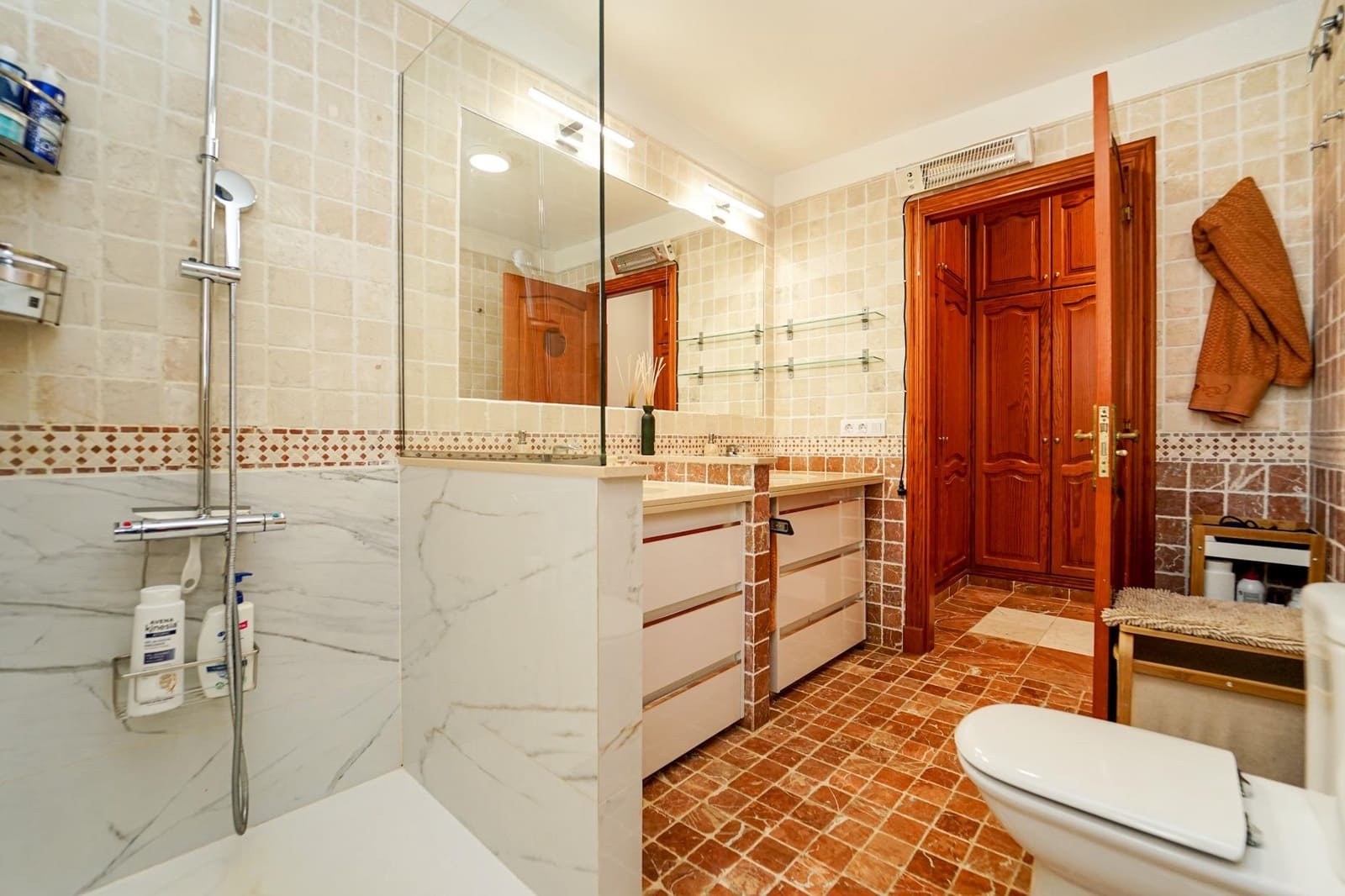 6 soverom Villa til salgs i Salobre Golf med svømmebasseng garasje - € 988 000 (Ref: 9033194)