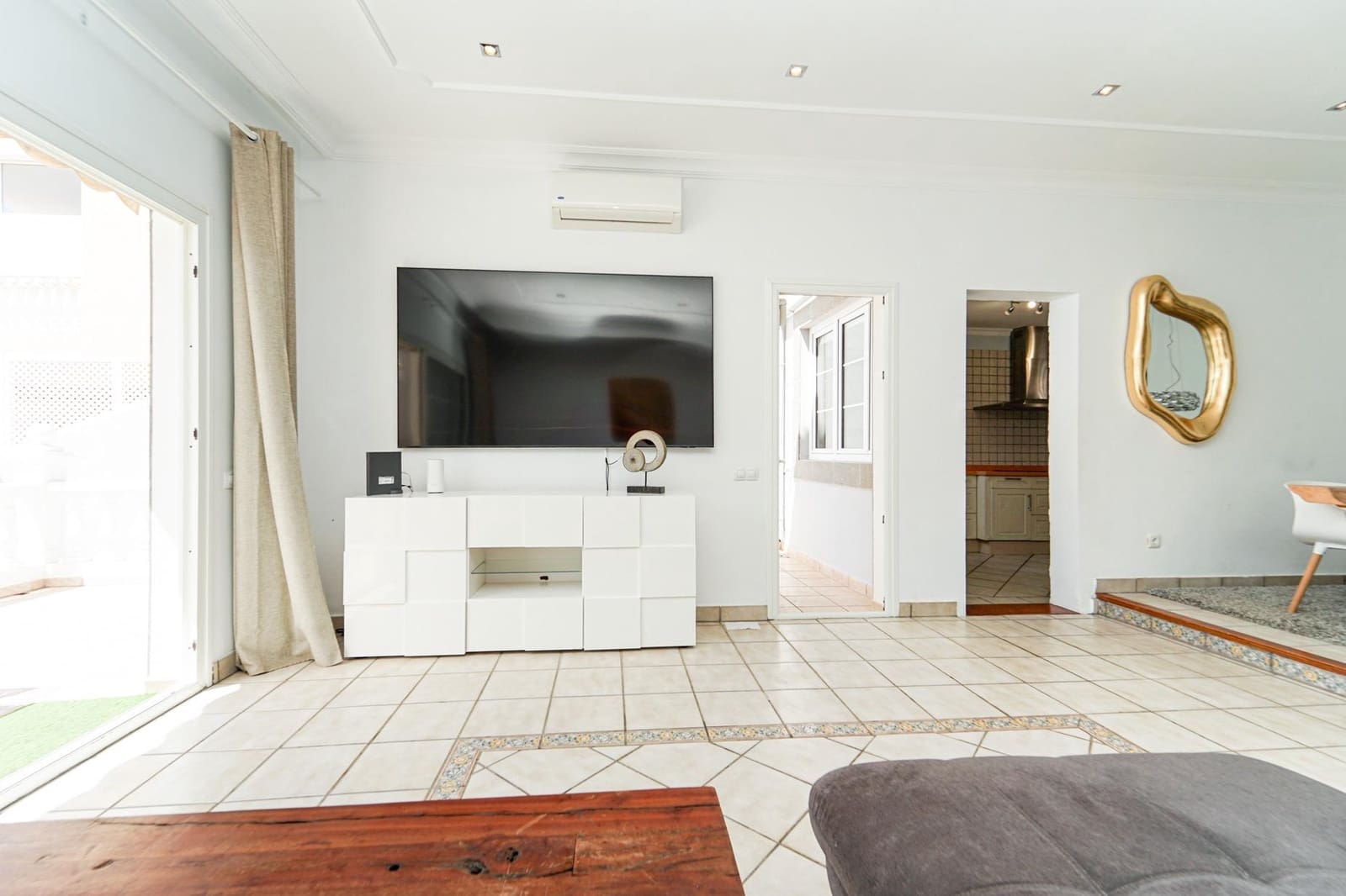 6 soveværelse Rækkehus til salg i Mogan med swimmingpool garage - € 799.000 (Ref: 9152415)