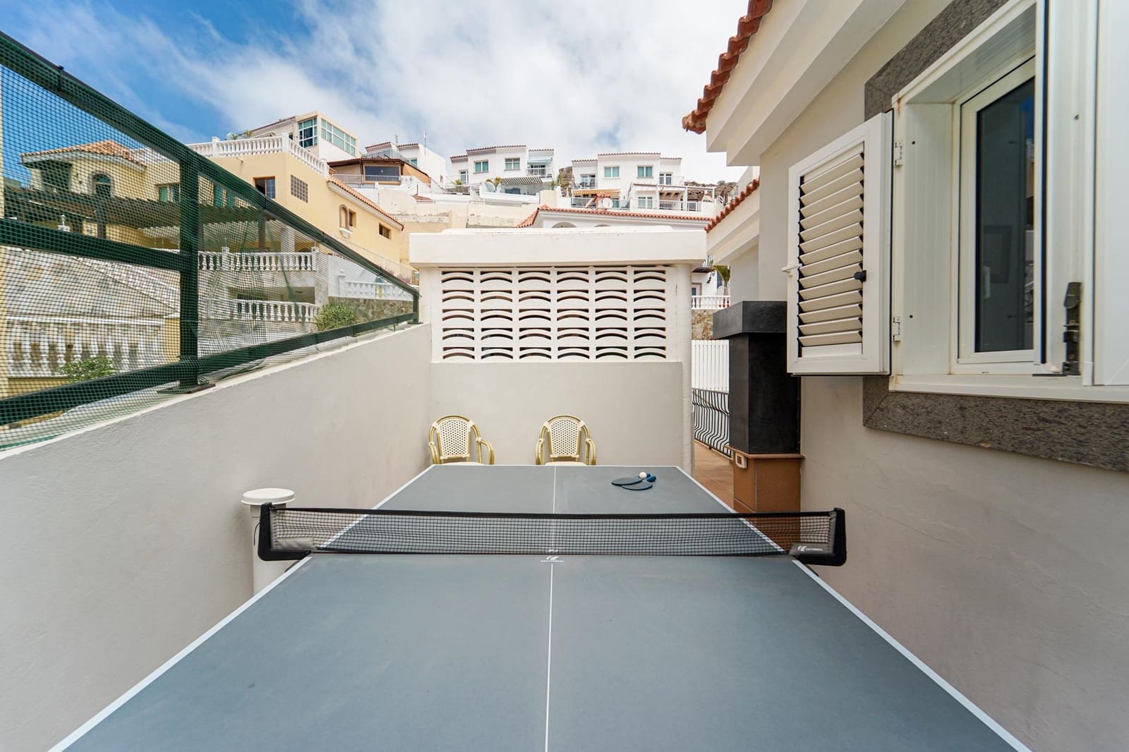 6 soveværelse Rækkehus til salg i Mogan med swimmingpool garage - € 799.000 (Ref: 9152415)