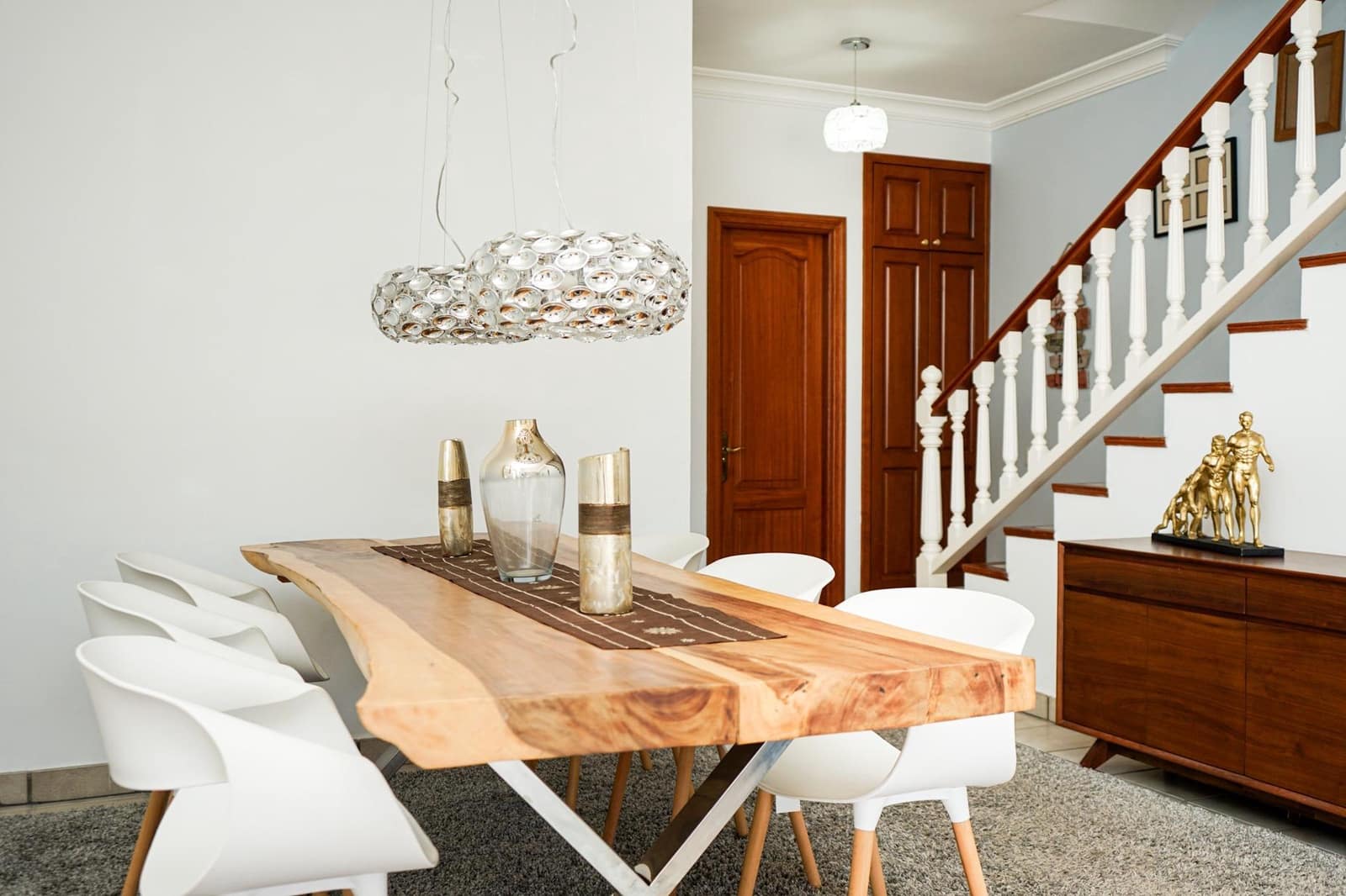 6 soveværelse Rækkehus til salg i Mogan med swimmingpool garage - € 799.000 (Ref: 9152415)