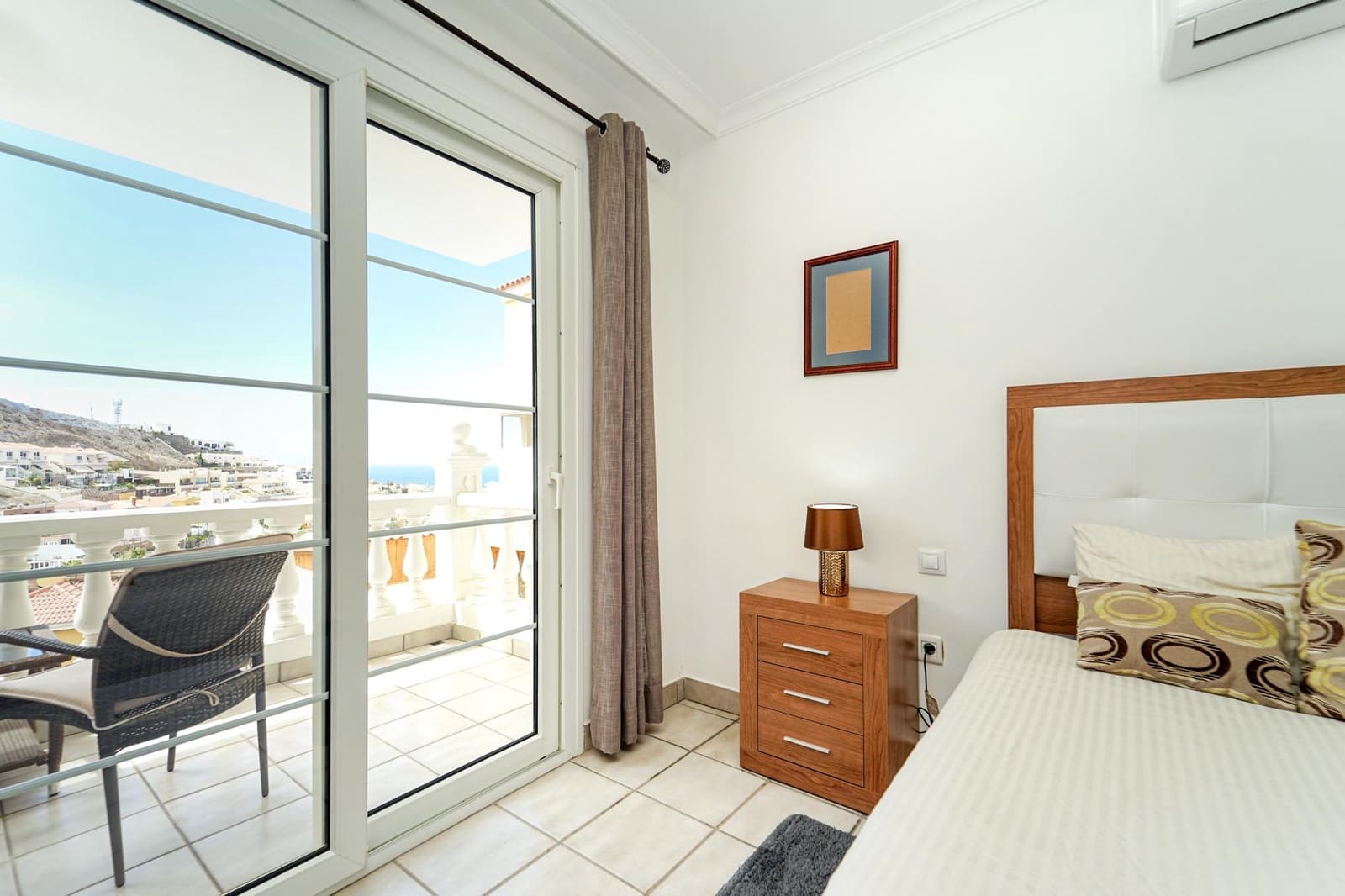 6 soveværelse Rækkehus til salg i Mogan med swimmingpool garage - € 799.000 (Ref: 9152415)