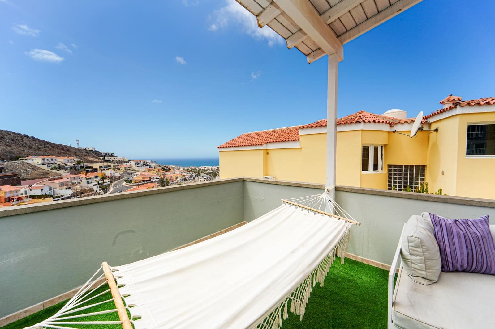 6 soveværelse Rækkehus til salg i Mogan med swimmingpool garage - € 799.000 (Ref: 9152415)