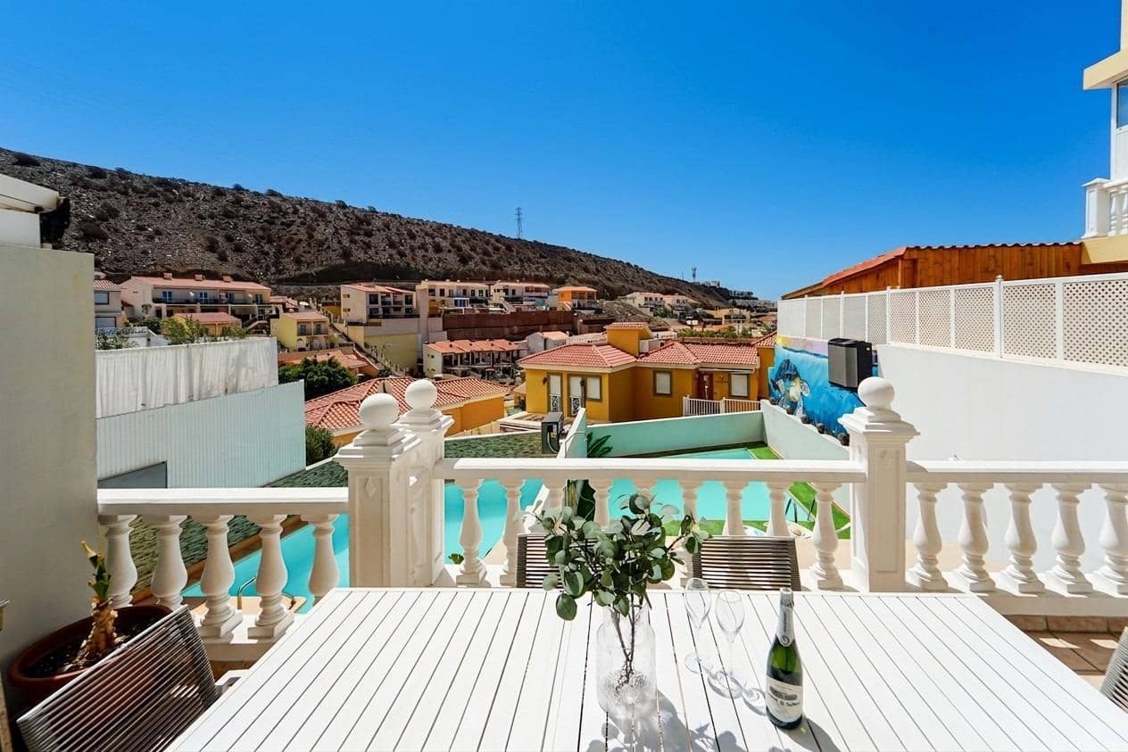 6 soveværelse Rækkehus til salg i Mogan med swimmingpool garage - € 799.000 (Ref: 9152415)