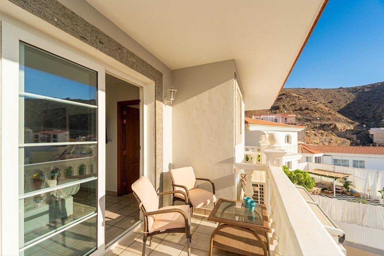 6 soveværelse Rækkehus til salg i Mogan med swimmingpool garage - € 799.000 (Ref: 9152415)