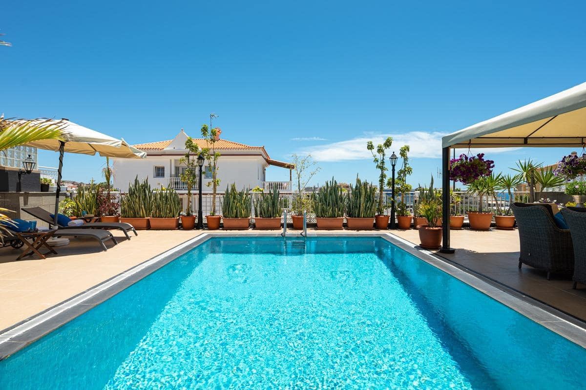 5 soverom Kjedet enebolig til salgs i Mogan med svømmebasseng garasje - € 1 150 000 (Ref: 9347670)