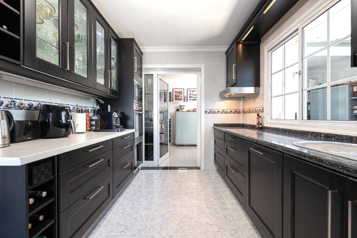 5 soverom Kjedet enebolig til salgs i Mogan med svømmebasseng garasje - € 1 150 000 (Ref: 9347670)