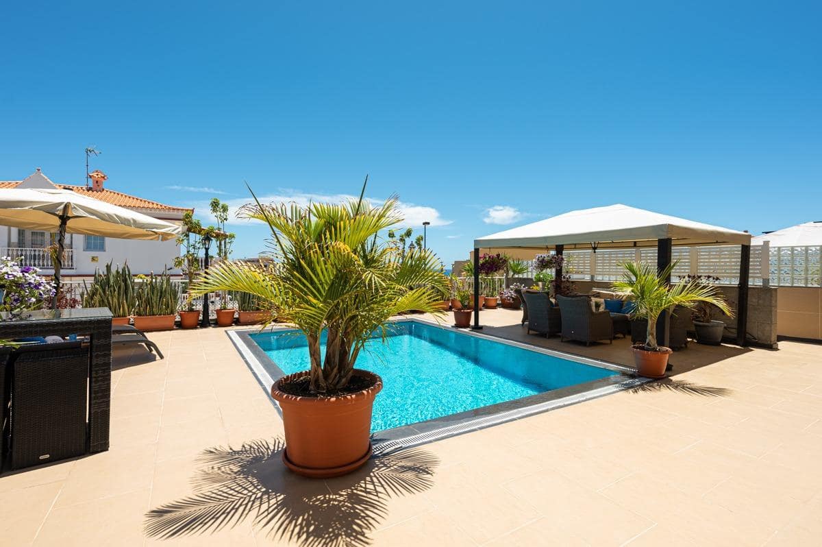 5 soverom Kjedet enebolig til salgs i Mogan med svømmebasseng garasje - € 1 150 000 (Ref: 9347670)