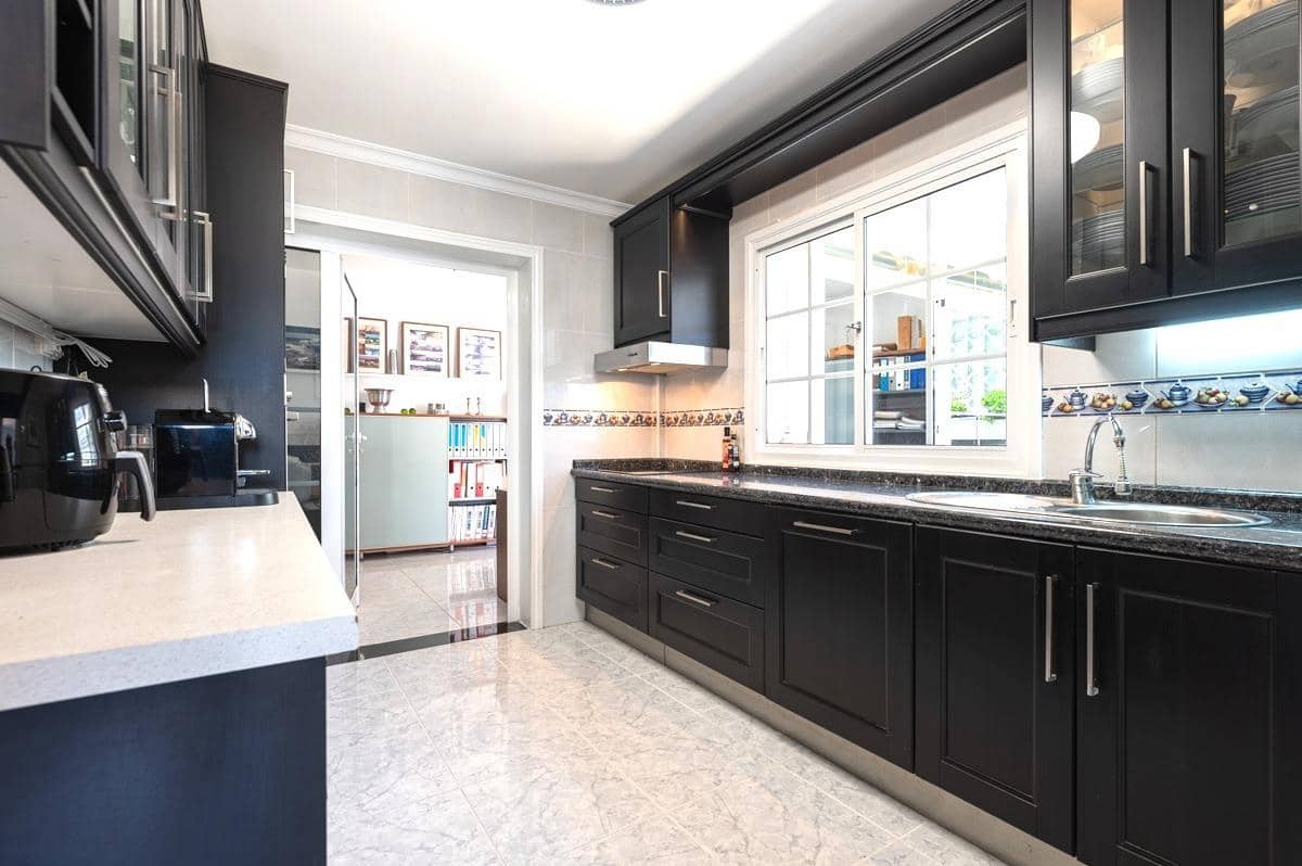 5 soverom Kjedet enebolig til salgs i Mogan med svømmebasseng garasje - € 1 150 000 (Ref: 9347670)