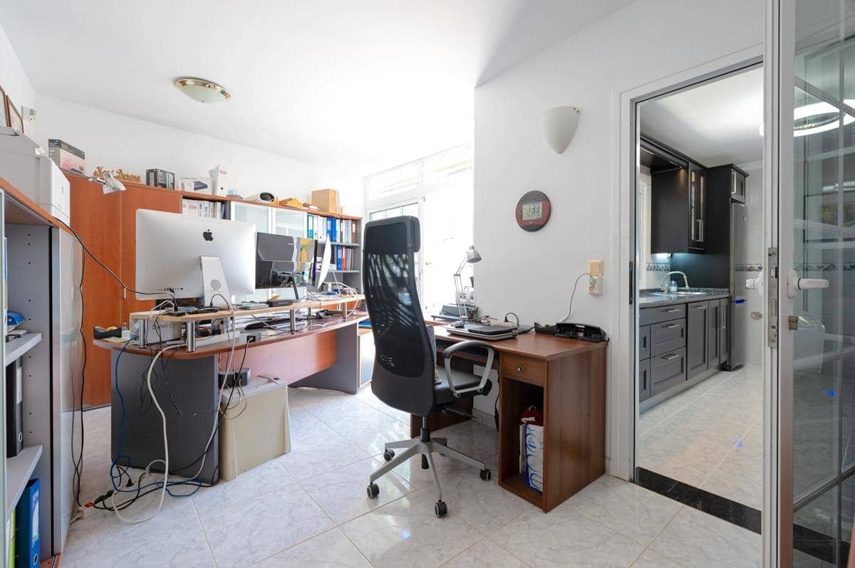 5 soverom Kjedet enebolig til salgs i Mogan med svømmebasseng garasje - € 1 150 000 (Ref: 9347670)