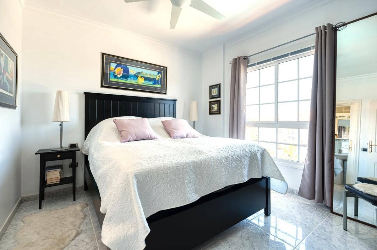 5 soverom Kjedet enebolig til salgs i Mogan med svømmebasseng garasje - € 1 150 000 (Ref: 9347670)