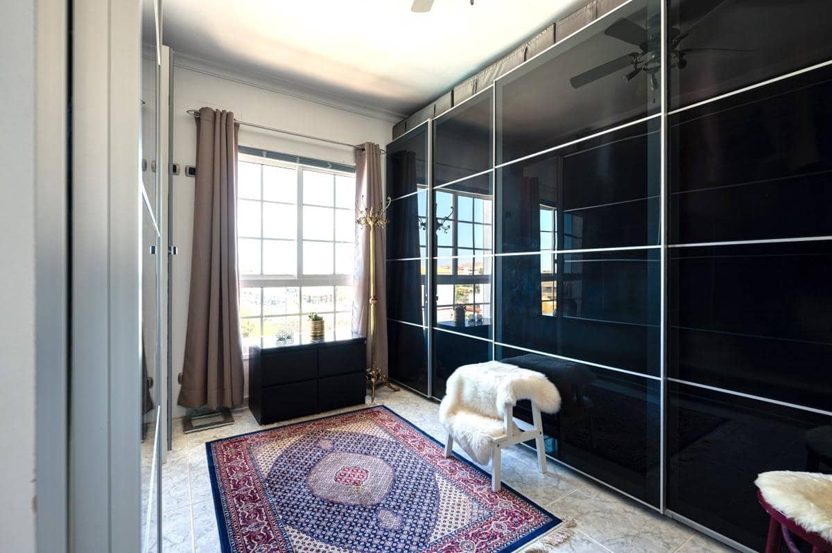 5 soverom Kjedet enebolig til salgs i Mogan med svømmebasseng garasje - € 1 150 000 (Ref: 9347670)