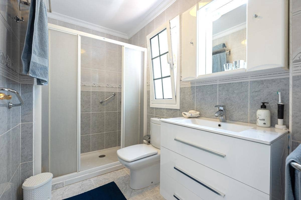 5 soverom Kjedet enebolig til salgs i Mogan med svømmebasseng garasje - € 1 150 000 (Ref: 9347670)