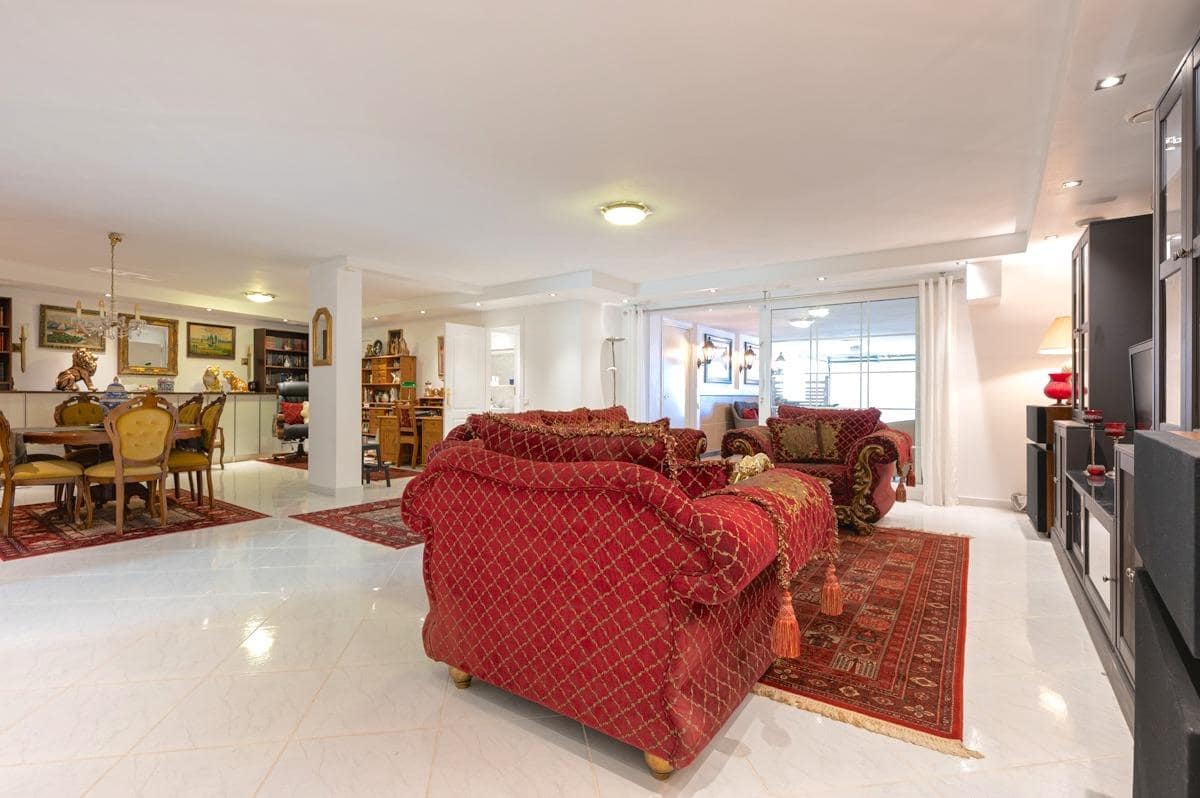 5 soverom Kjedet enebolig til salgs i Mogan med svømmebasseng garasje - € 1 150 000 (Ref: 9347670)