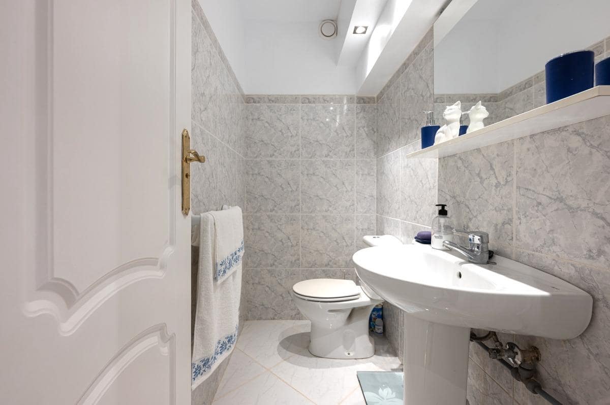 5 soverom Kjedet enebolig til salgs i Mogan med svømmebasseng garasje - € 1 150 000 (Ref: 9347670)