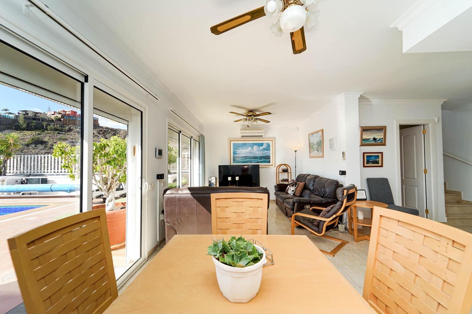 4 quarto Moradia para venda em San Agustin com piscina - 995 000 € (Ref: 9470989)