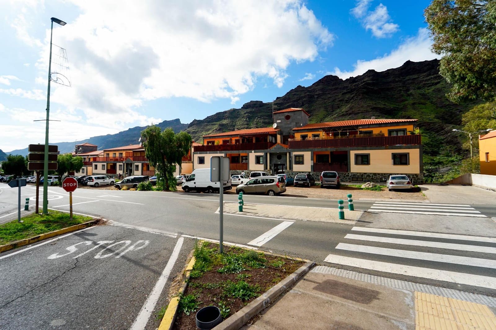 2 bedroom Apartment for sale in Mogan with garage - € 190,000 (Ref: 9519252)