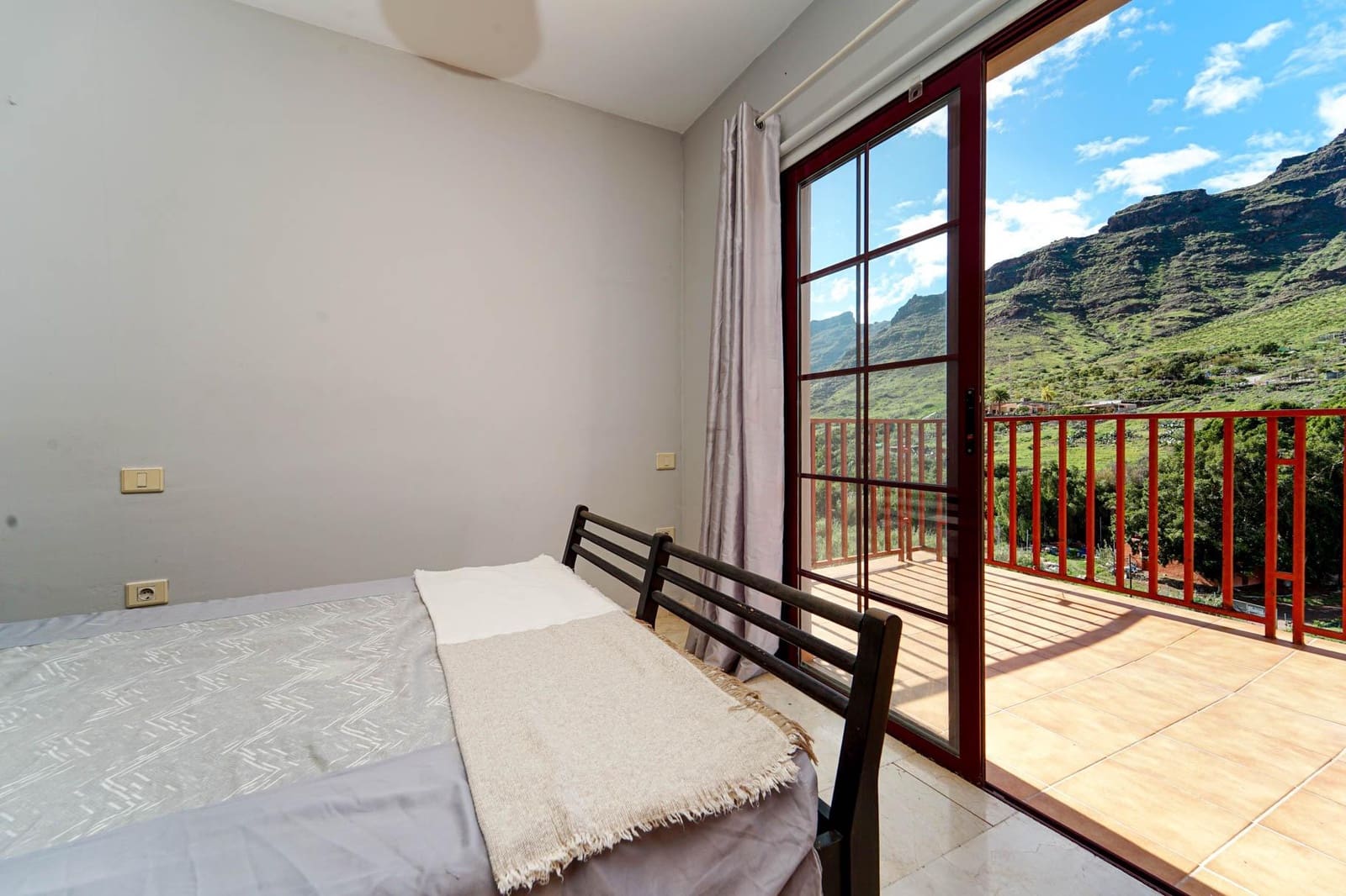 2 bedroom Apartment for sale in Mogan with garage - € 190,000 (Ref: 9519252)