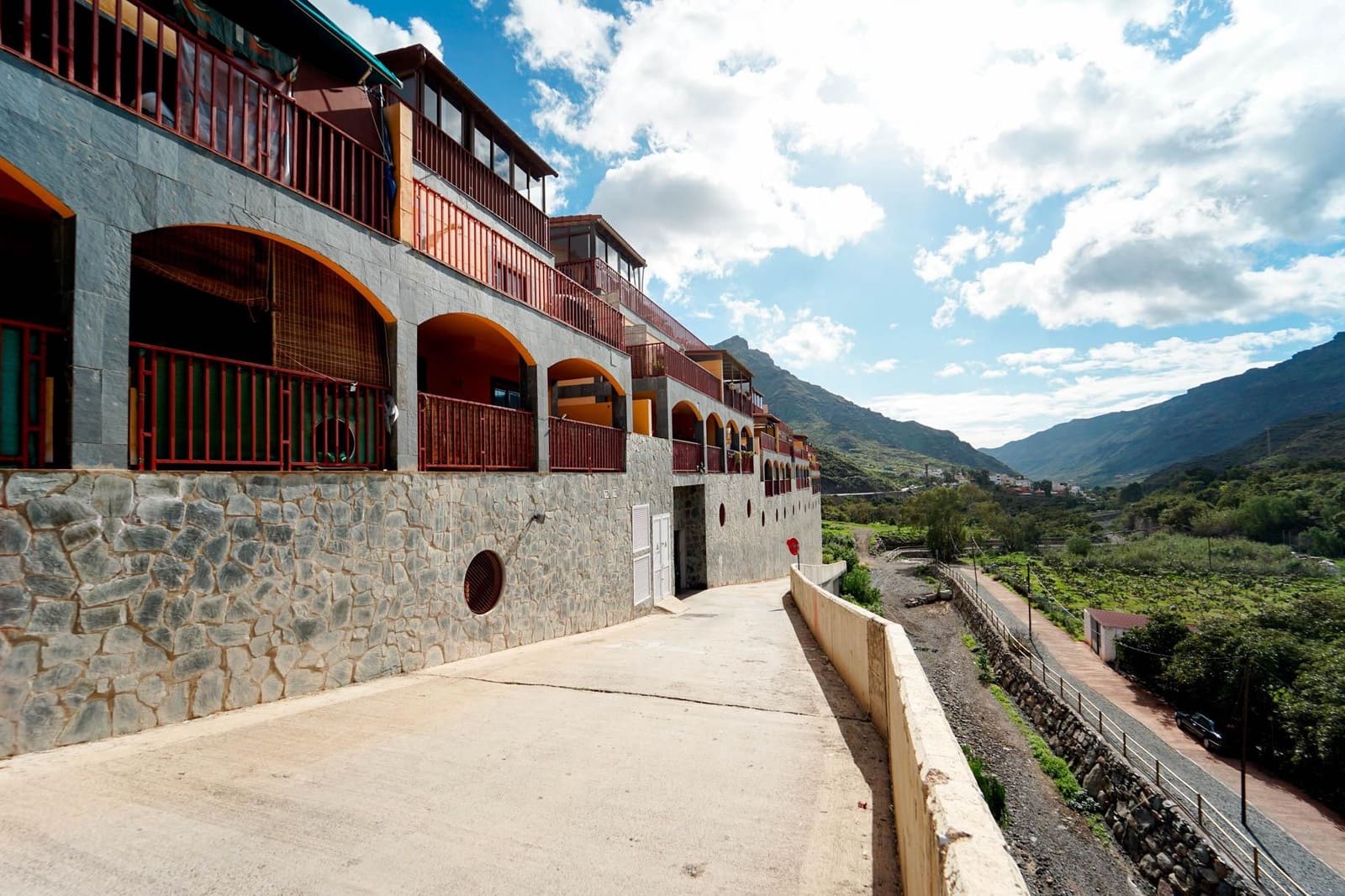 2 bedroom Apartment for sale in Mogan with garage - € 190,000 (Ref: 9519252)