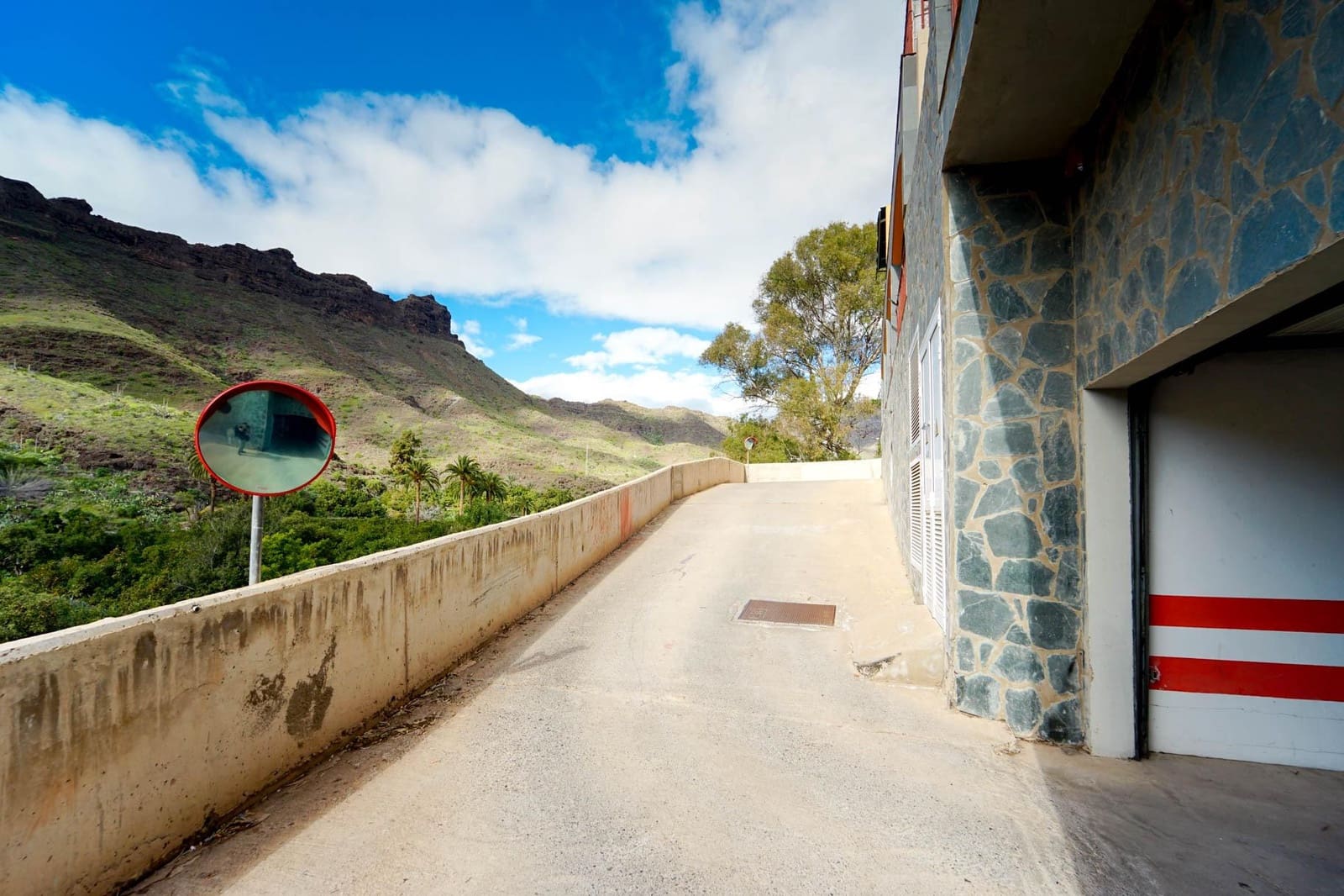 2 bedroom Apartment for sale in Mogan with garage - € 190,000 (Ref: 9519252)