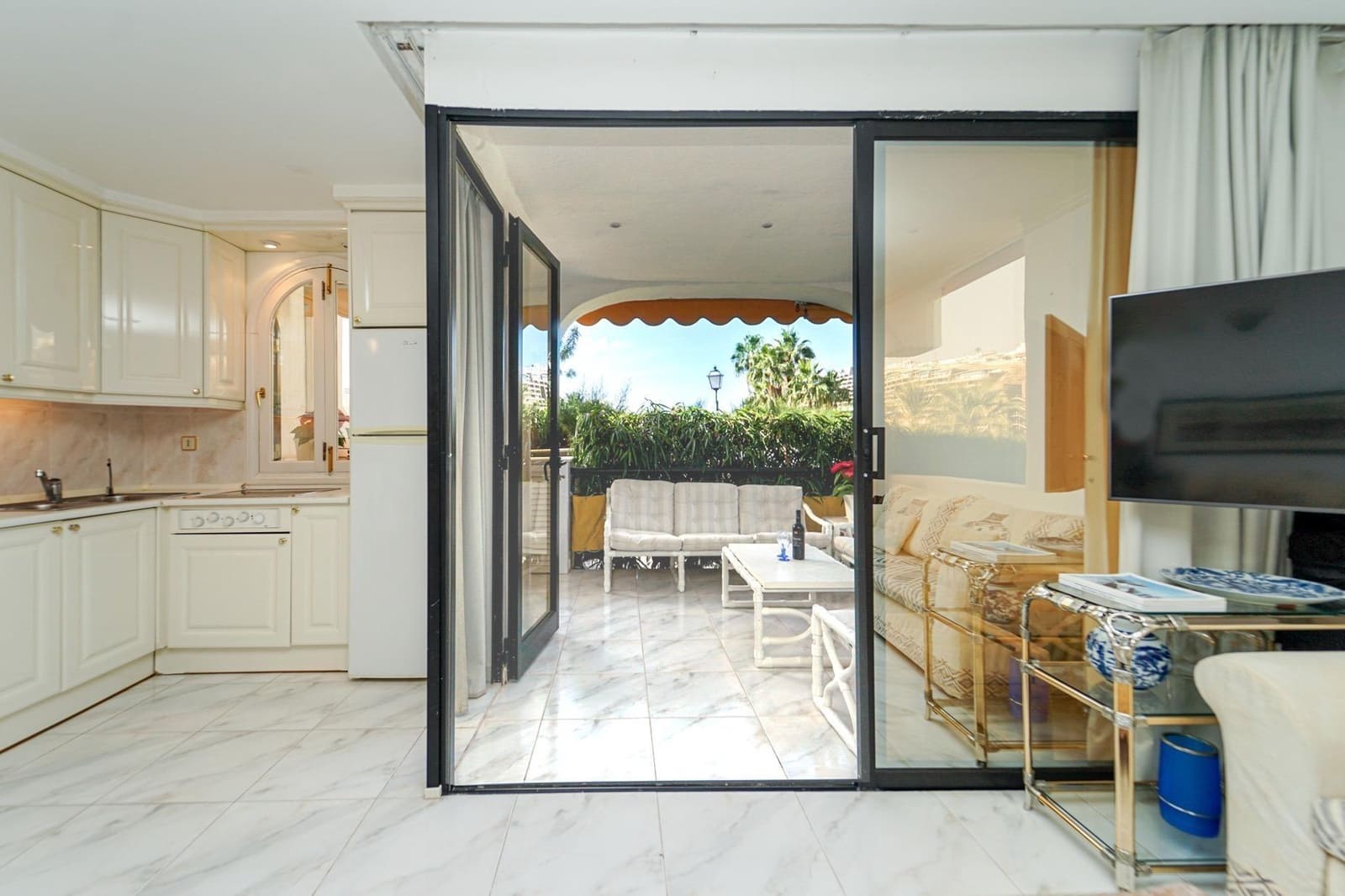 1 sovrum Lägenhet till salu i Mogan med pool - 299 000 € (Ref: 9530867)