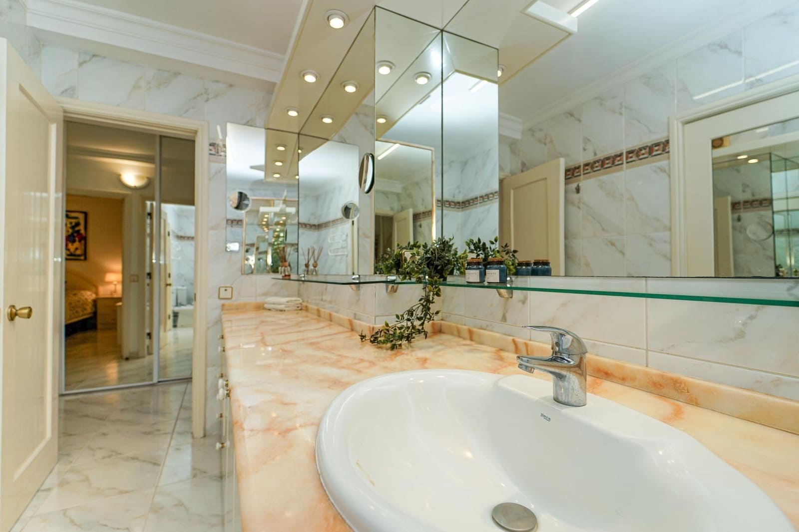 1 sovrum Lägenhet till salu i Mogan med pool - 299 000 € (Ref: 9530867)