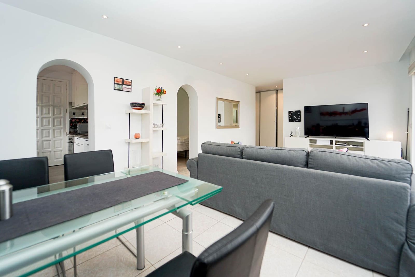 1 bedroom Apartment for sale in Puerto Rico with pool - € 195,000 (Ref: 9702388)